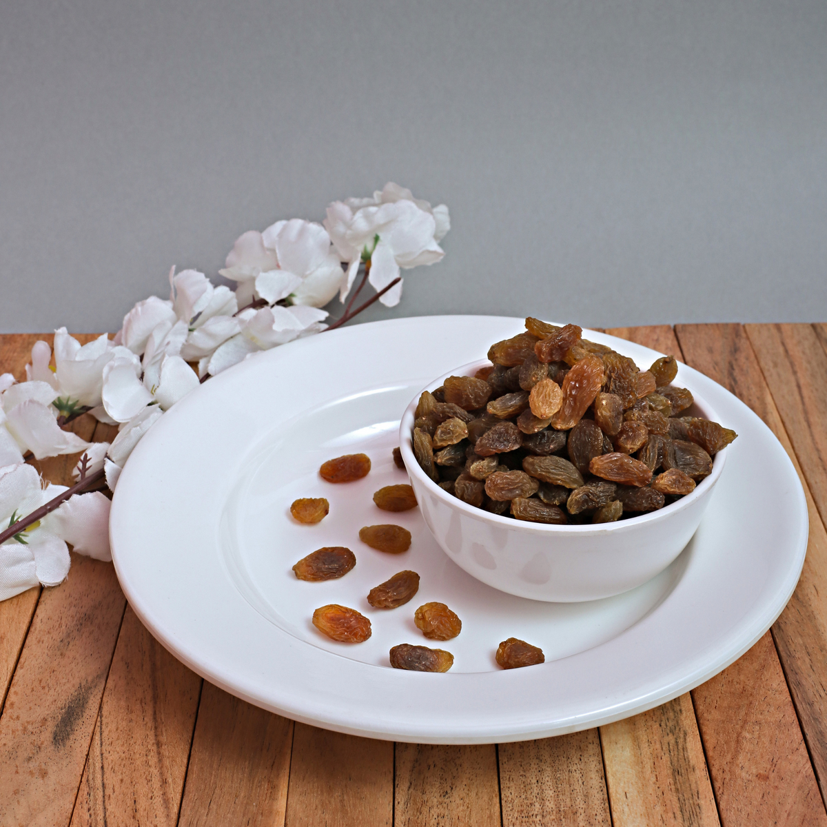 Premium Seedless Green Raisins 250 g